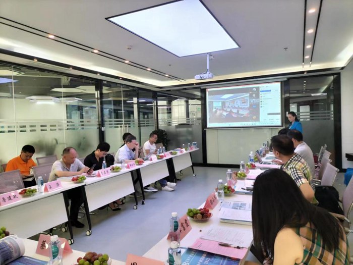 全國潔凈室及相關(guān)受控環(huán)境標(biāo)準(zhǔn)化技術(shù)委員會(huì)秘書長楊子強(qiáng)