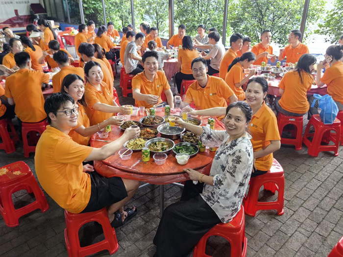 迎勢啟航 不負時光一一慶祝億天凈化擴廠團建活動圓滿結束!